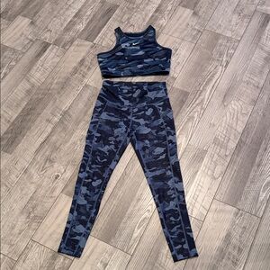 Nike SPORT BRA! New balance leggings!! SET!